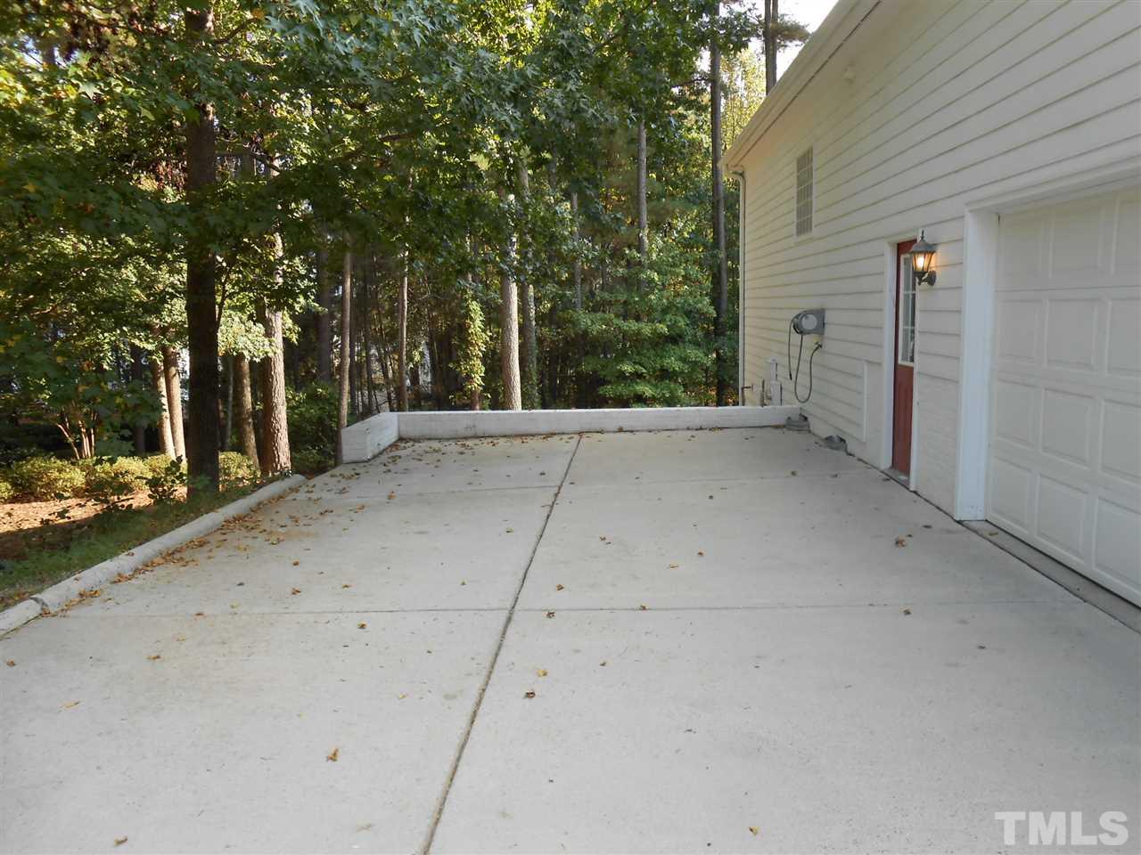 7900 Oneal Road Raleigh, NC 27613 - Photo 22 of 25 a view of a room with a tree