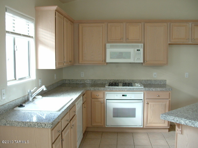 5252 North Spring Pointe Place Tucson, AZ 85749 - Photo 2 of 13 Gallery Image 2