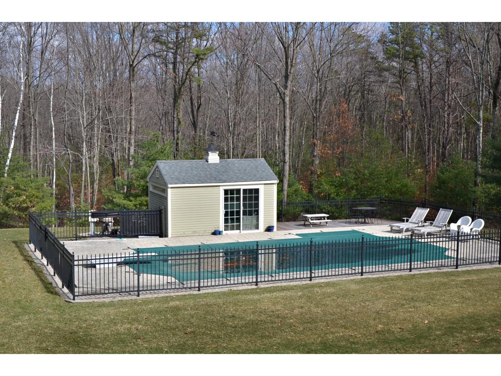 71 Perry Road Bedford, NH 03110 - Photo 22 of 26