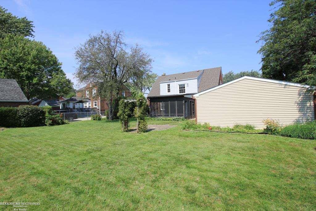 1583 Hawthorne Road Grosse Pointe Woods, MI 48236 - Photo 30 of 30