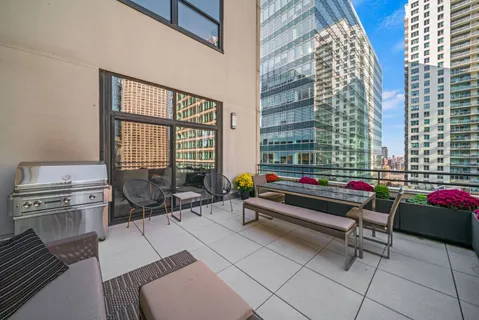 130 South Canal Street, Unit 9E, Chicago, IL 60606