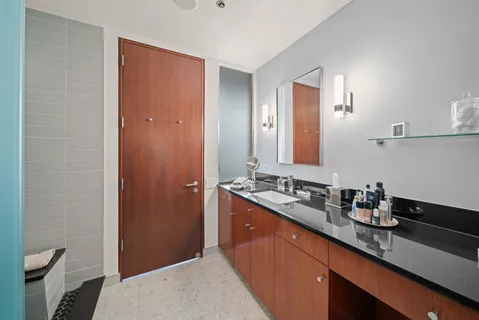 130 South Canal Street, Unit 9E, Chicago, IL 60606