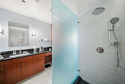 130 South Canal Street, Unit 9E, Chicago, IL 60606