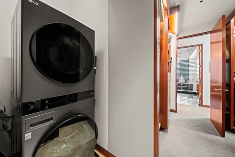 130 South Canal Street, Unit 9E, Chicago, IL 60606