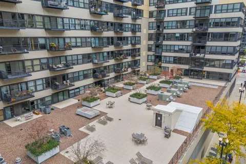 130 South Canal Street, Unit 9E, Chicago, IL 60606