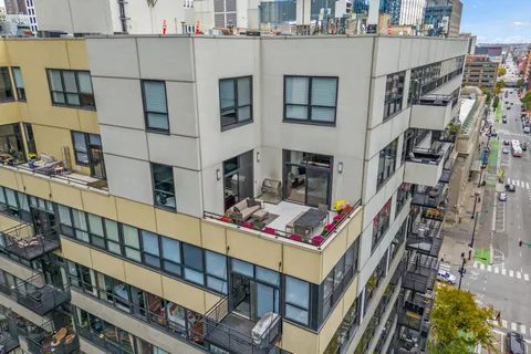130 South Canal Street, Unit 9E, Chicago, IL 60606