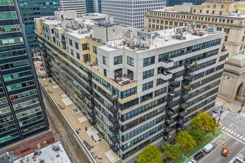 130 South Canal Street, Unit 9E, Chicago, IL 60606