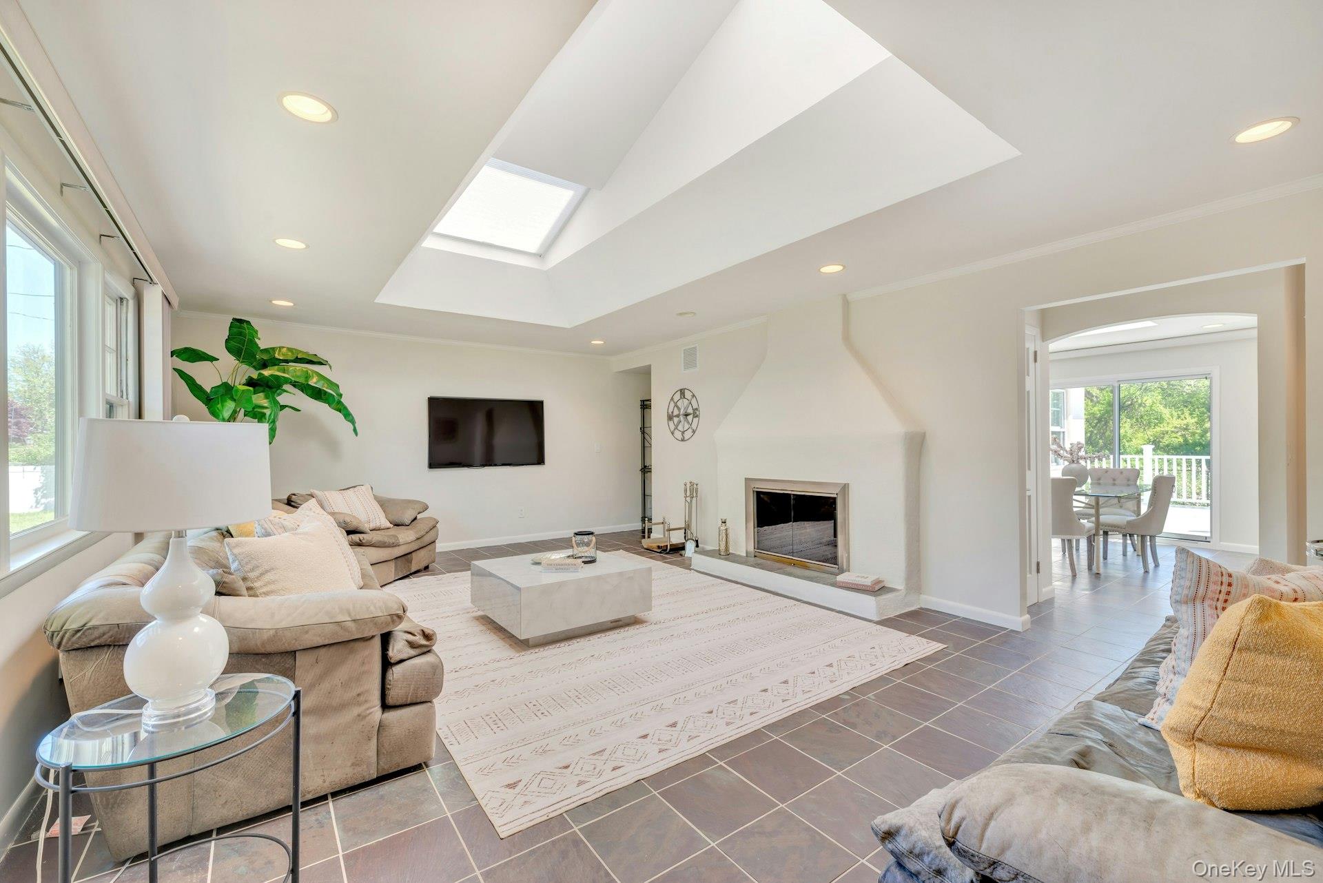 380 Clark Road Southold, NY 11971 - Photo 7 of 21