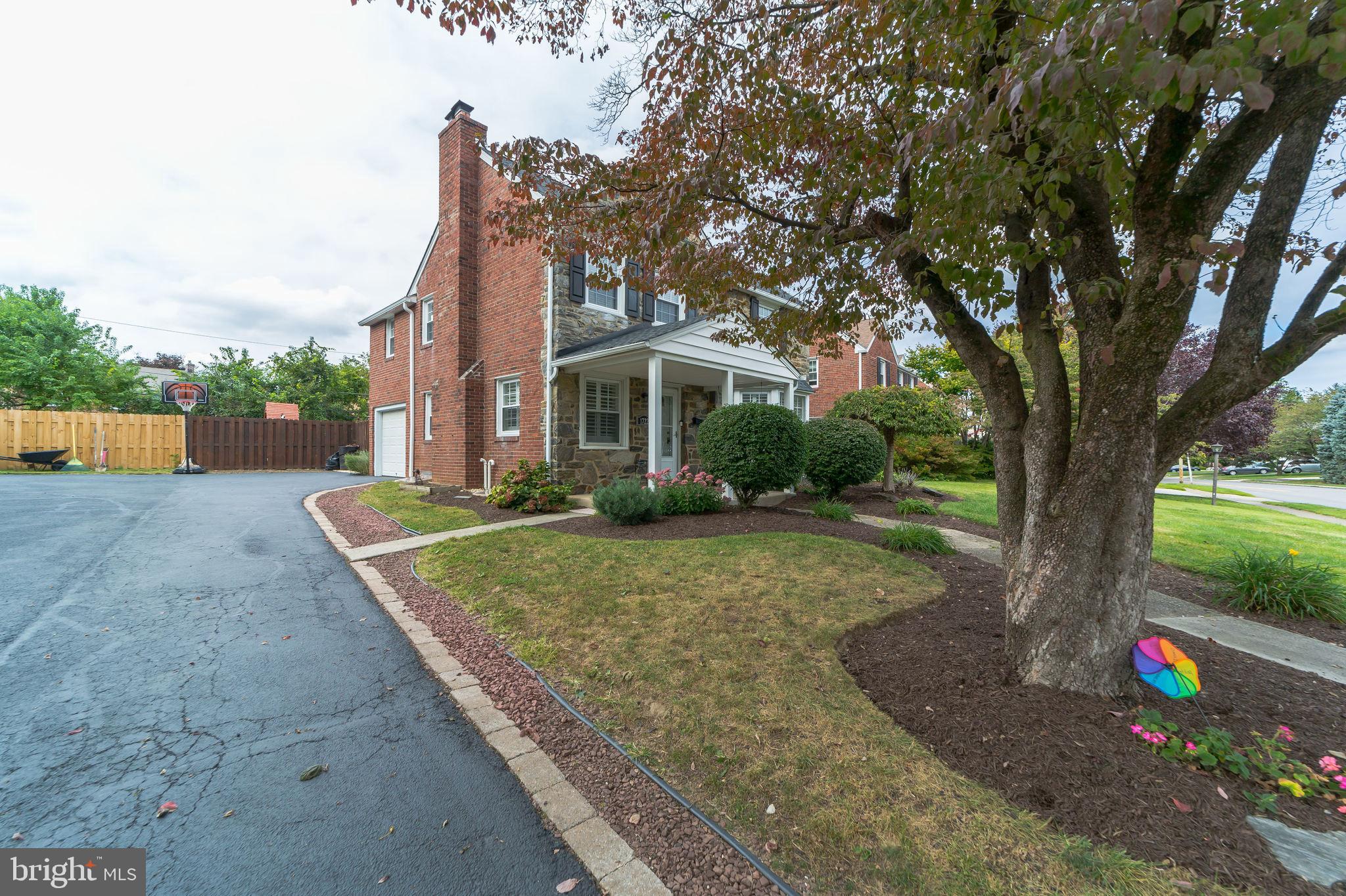 1722 Earlington Road Havertown, PA 19083 - Photo 2 of 35