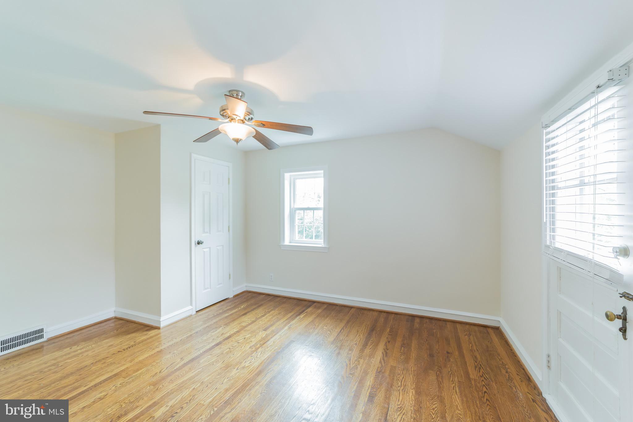 1722 Earlington Road Havertown, PA 19083 - Photo 25 of 35
