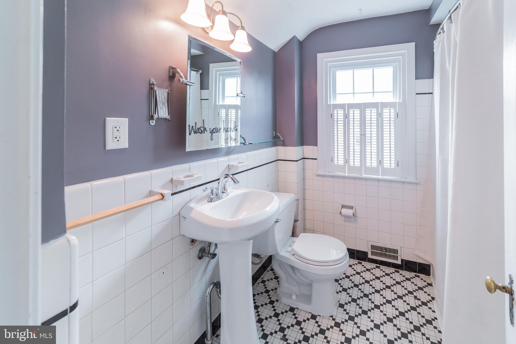 1722 Earlington Road Havertown, PA 19083 - Photo 27 of 35
