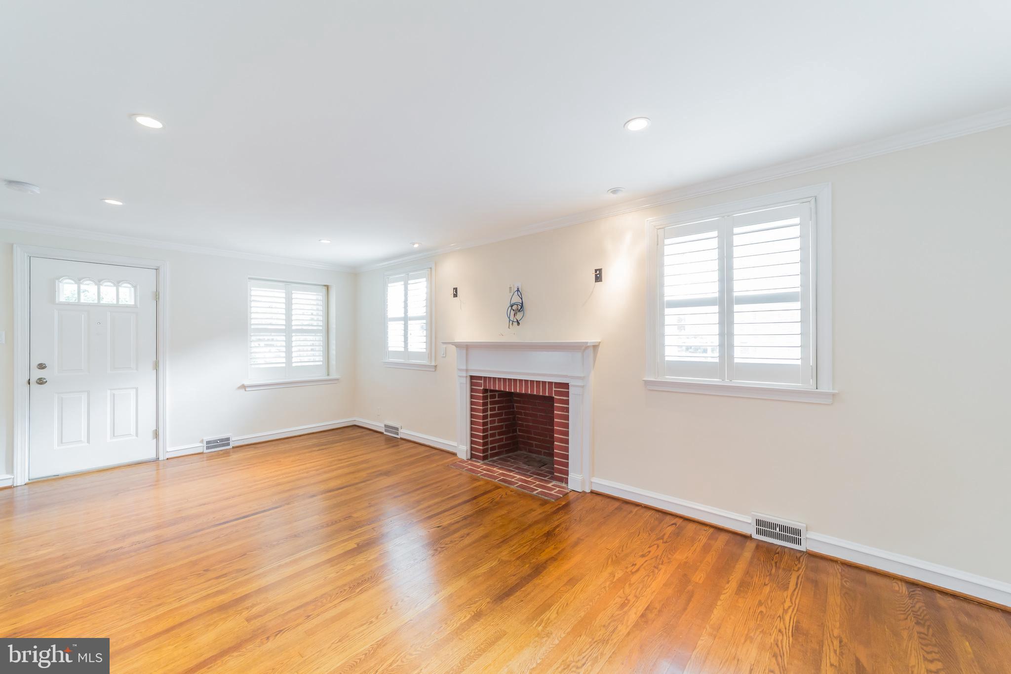 1722 Earlington Road Havertown, PA 19083 - Photo 9 of 35