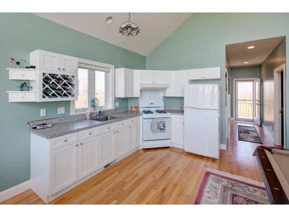 106 Roosevelt Road Weare, NH 03281 - Photo 15 of 36 Gallery Image 15