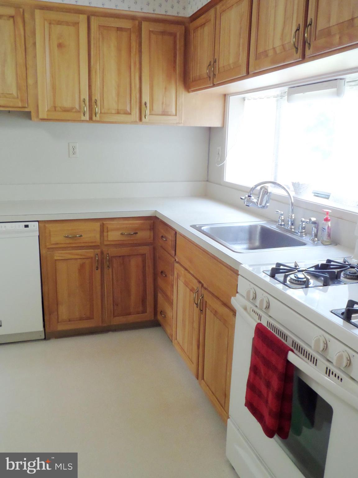 1449 Shoemaker Road Abington, PA 19001 - Photo 15 of 39