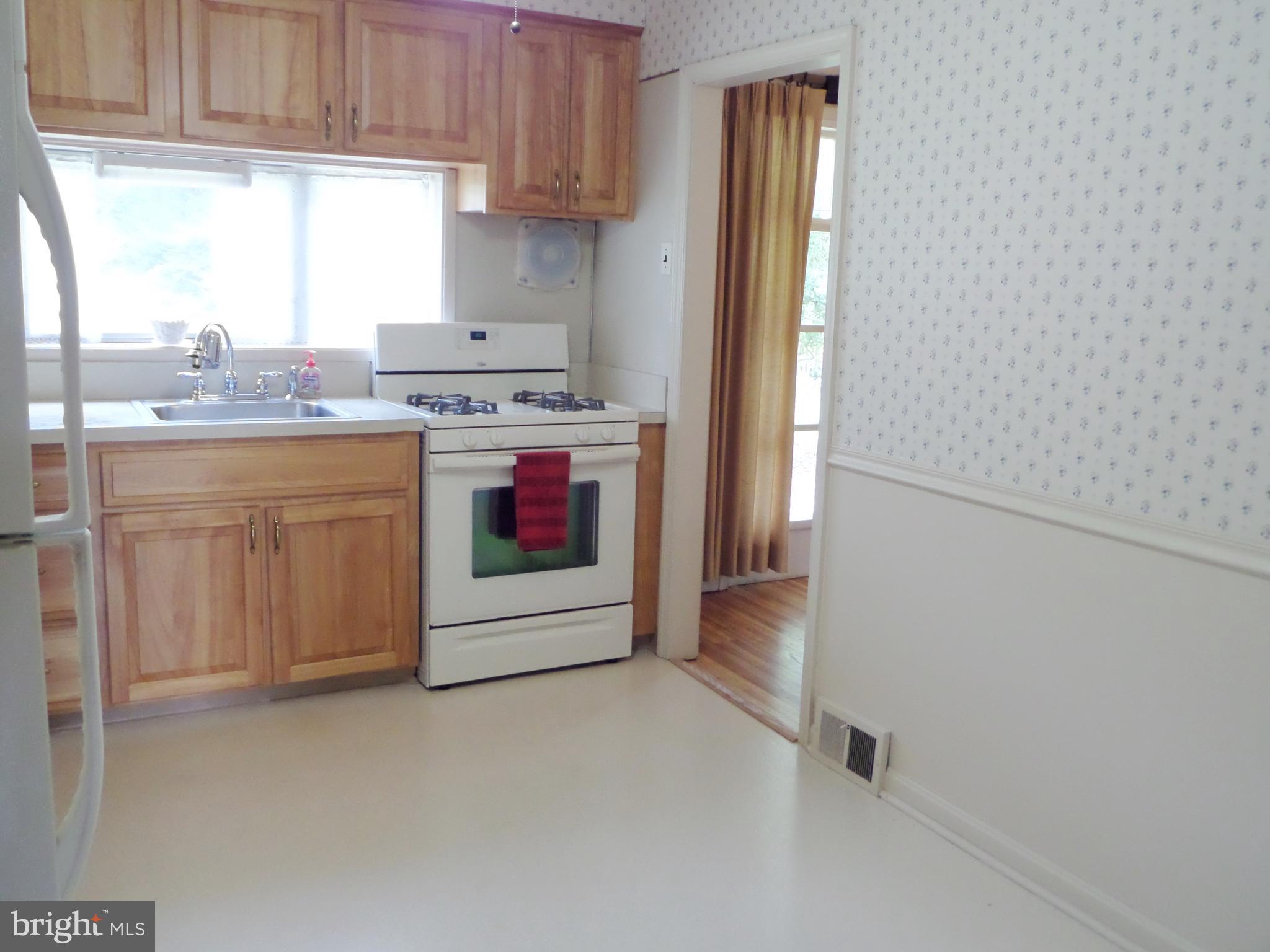 1449 Shoemaker Road Abington, PA 19001 - Photo 17 of 39