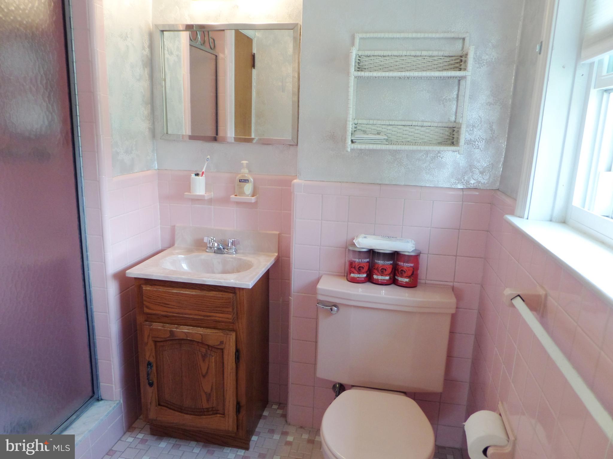 1449 Shoemaker Road Abington, PA 19001 - Photo 31 of 39 Master Bath