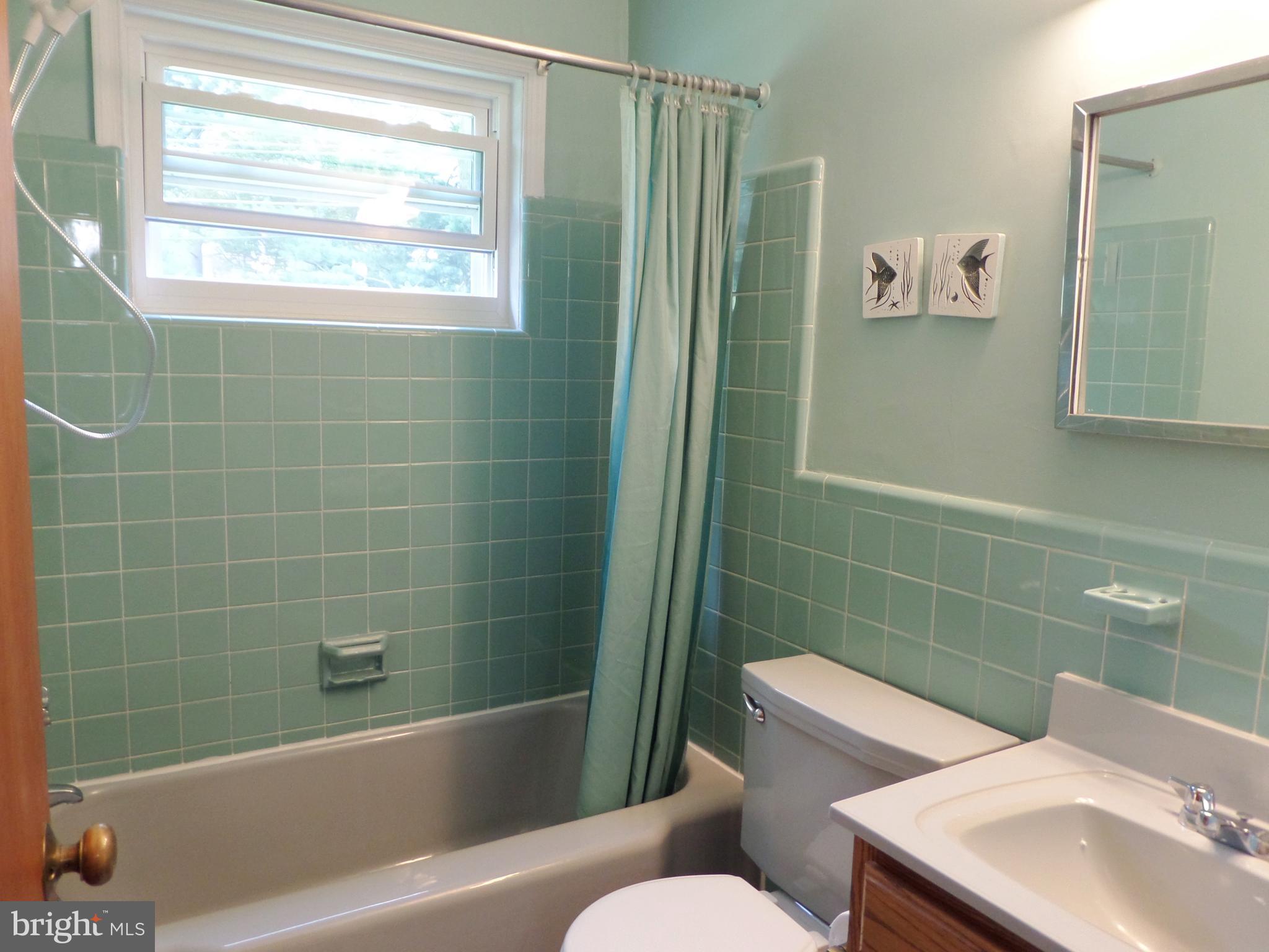 1449 Shoemaker Road Abington, PA 19001 - Photo 36 of 39 Hall Bath