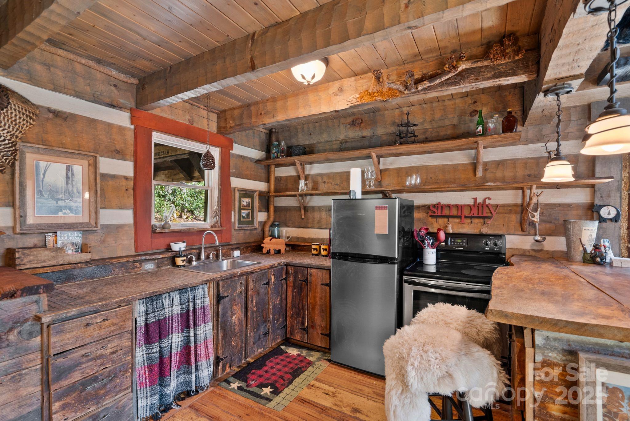 165 Pine Moss Trail Hot Springs, NC 28743 - Photo 5 of 40