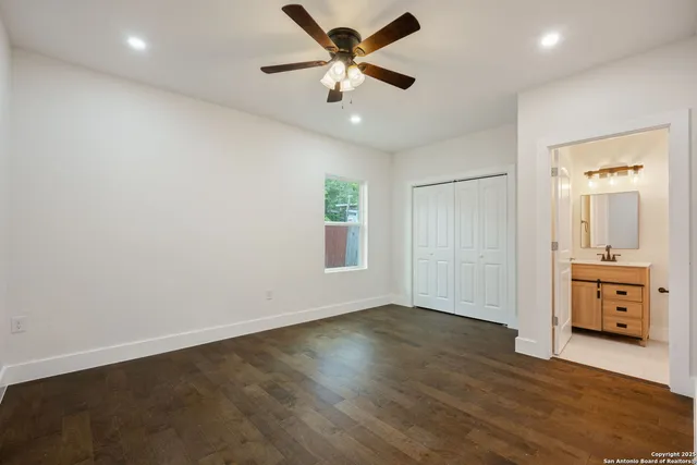 $299,900 | 1030 West Elsmere Place, San Antonio, TX 78201