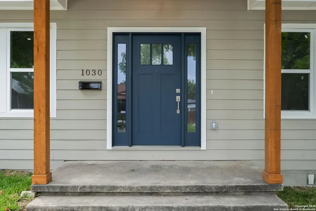 $299,900 | 1030 West Elsmere Place, San Antonio, TX 78201