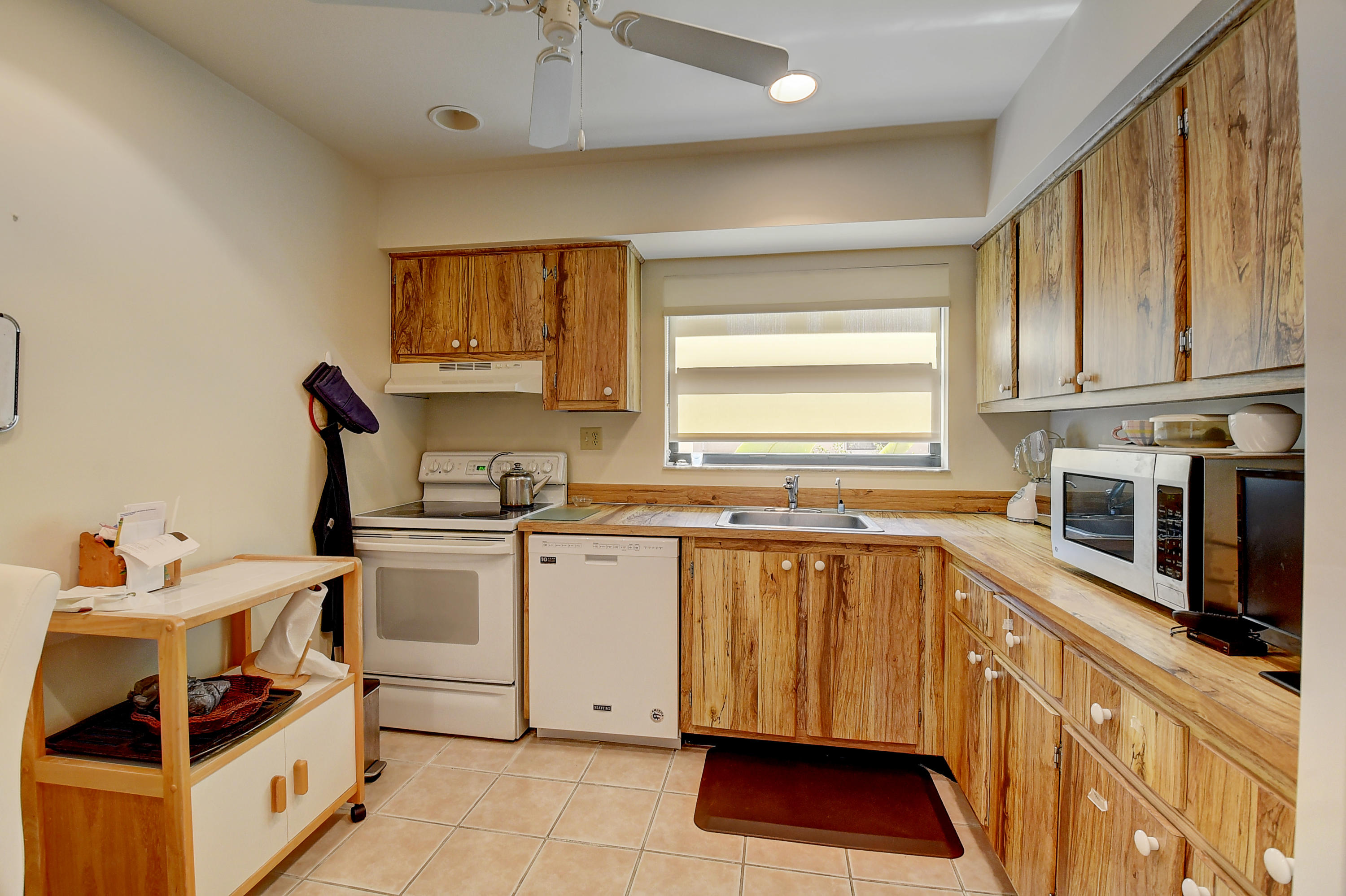 140 Capri B Delray Beach, FL 33484 - Photo 13 of 26 15_virtuals1 (15)