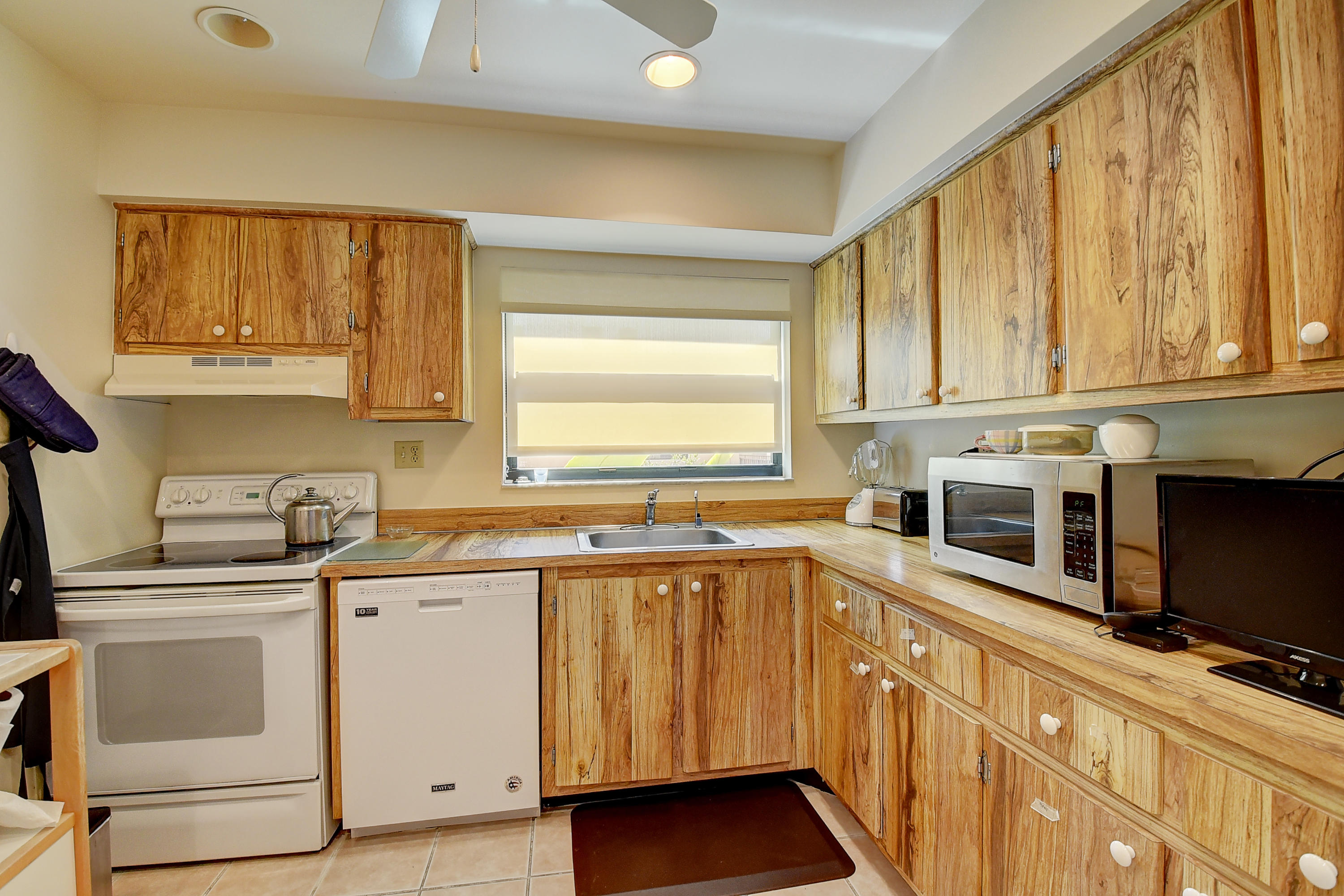 140 Capri B Delray Beach, FL 33484 - Photo 15 of 26 17_virtuals1 (17)