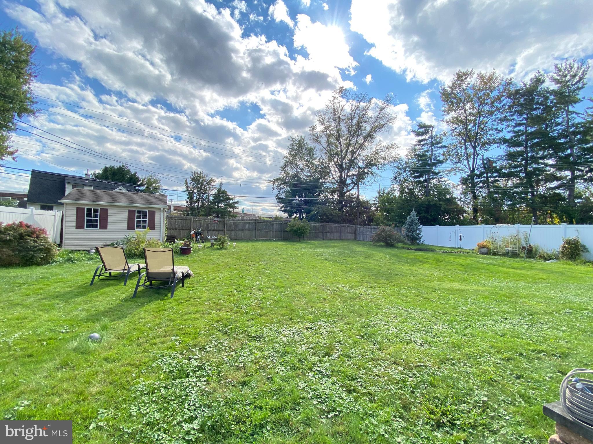 25 Prunewood Road Levittown, PA 19056 - Photo 5 of 39 Gallery Image 5