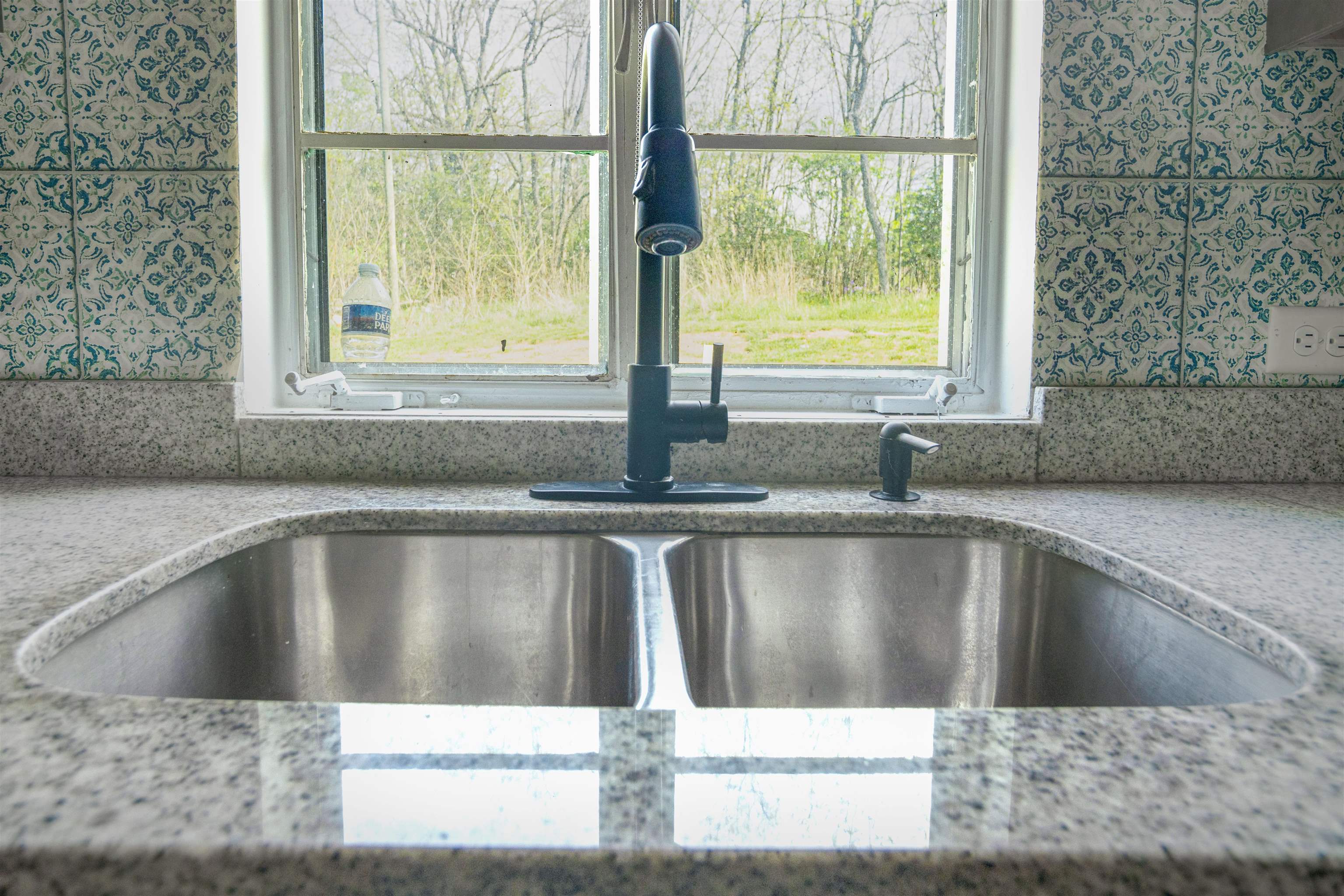 1641 Smithland Road Harrisonburg, VA 22802 - Photo 17 of 37