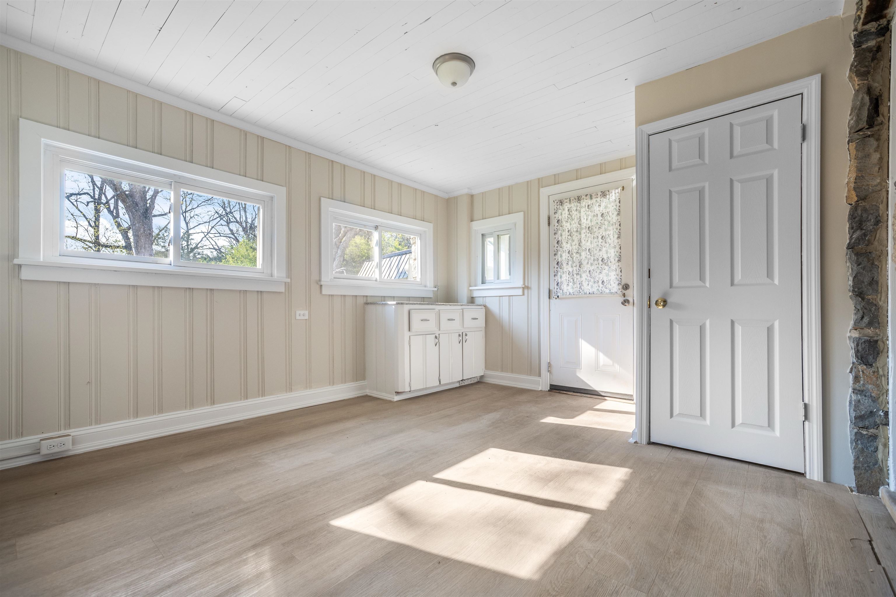 1641 Smithland Road Harrisonburg, VA 22802 - Photo 19 of 37