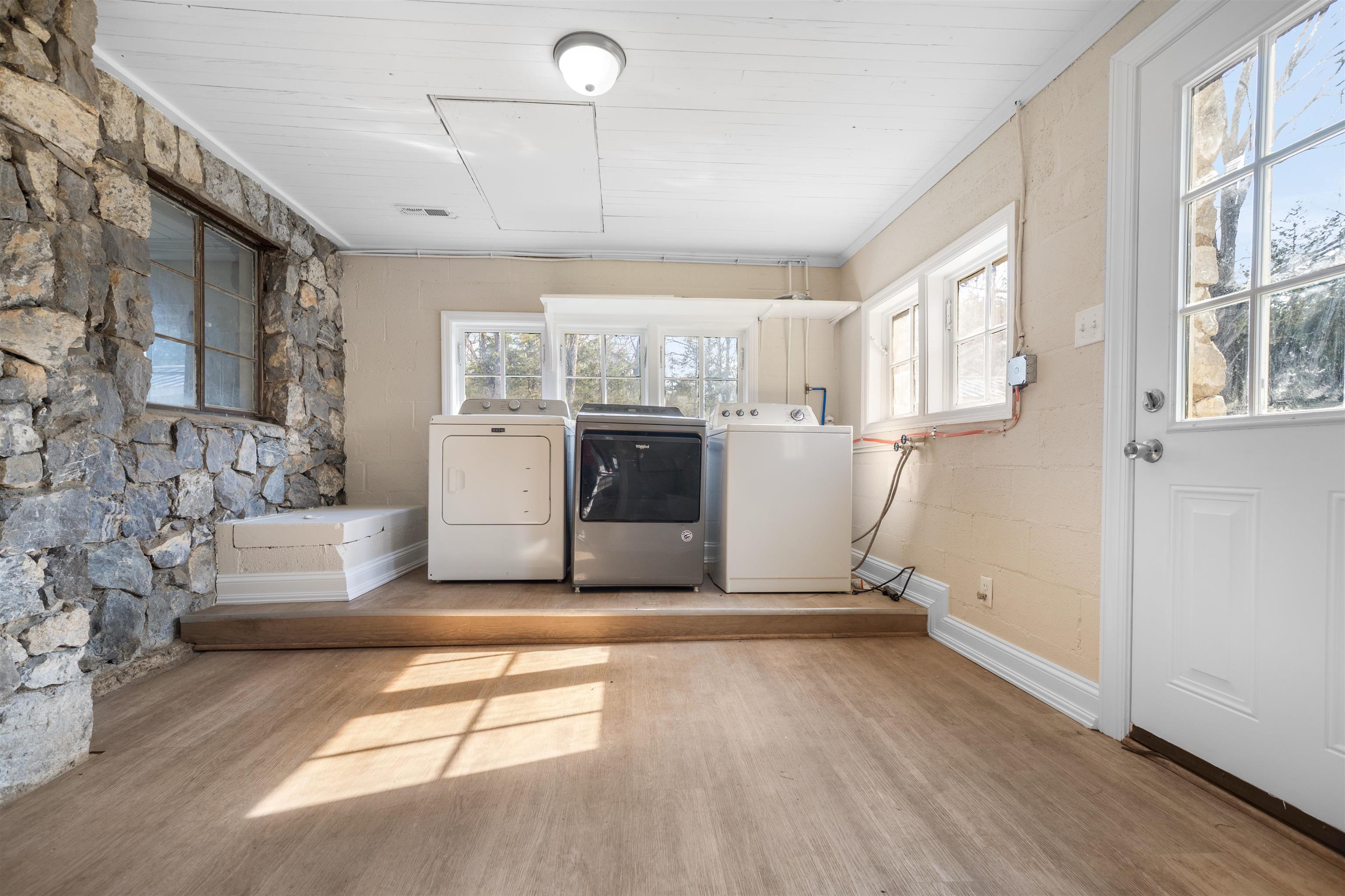 1641 Smithland Road Harrisonburg, VA 22802 - Photo 22 of 37