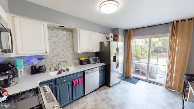 $389,900 | 90 La Costa Drive, Blackwood, NJ 08012