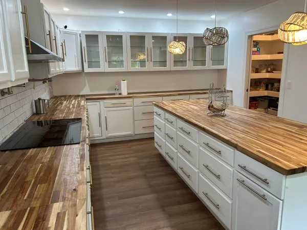 $645,000 | 10 Old Orchard Road, Gorham, ME 04038