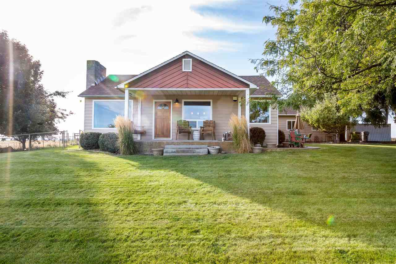 6526 East Summit Road Spokane, WA 99217 - Photo 1 of 20