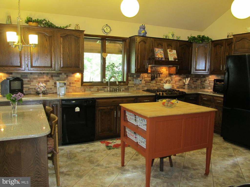 291 Browning Road Lancaster, PA 17602 - Photo 16 of 28 Gallery Image 16