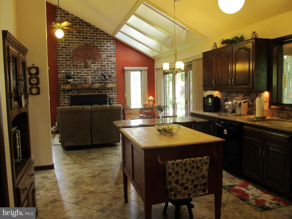 291 Browning Road Lancaster, PA 17602 - Photo 17 of 28 Gallery Image 17