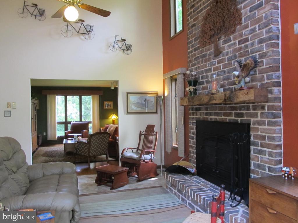 291 Browning Road Lancaster, PA 17602 - Photo 19 of 28 Gallery Image 19