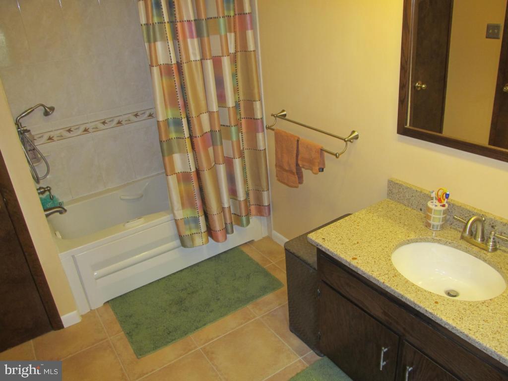 291 Browning Road Lancaster, PA 17602 - Photo 22 of 28 Gallery Image 22
