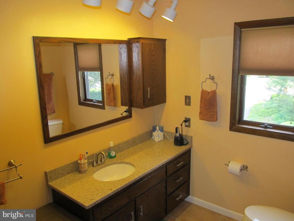 291 Browning Road Lancaster, PA 17602 - Photo 26 of 28 Gallery Image 26
