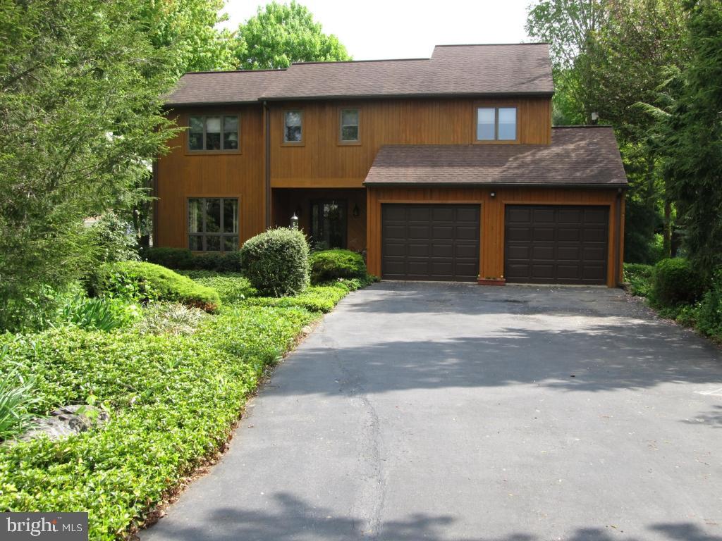 291 Browning Road Lancaster, PA 17602 - Photo 4 of 28 Gallery Image 4