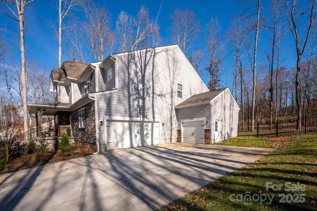 $829,000 | 13017 Cinnamon Fern Lane, Mint Hill, NC 28227