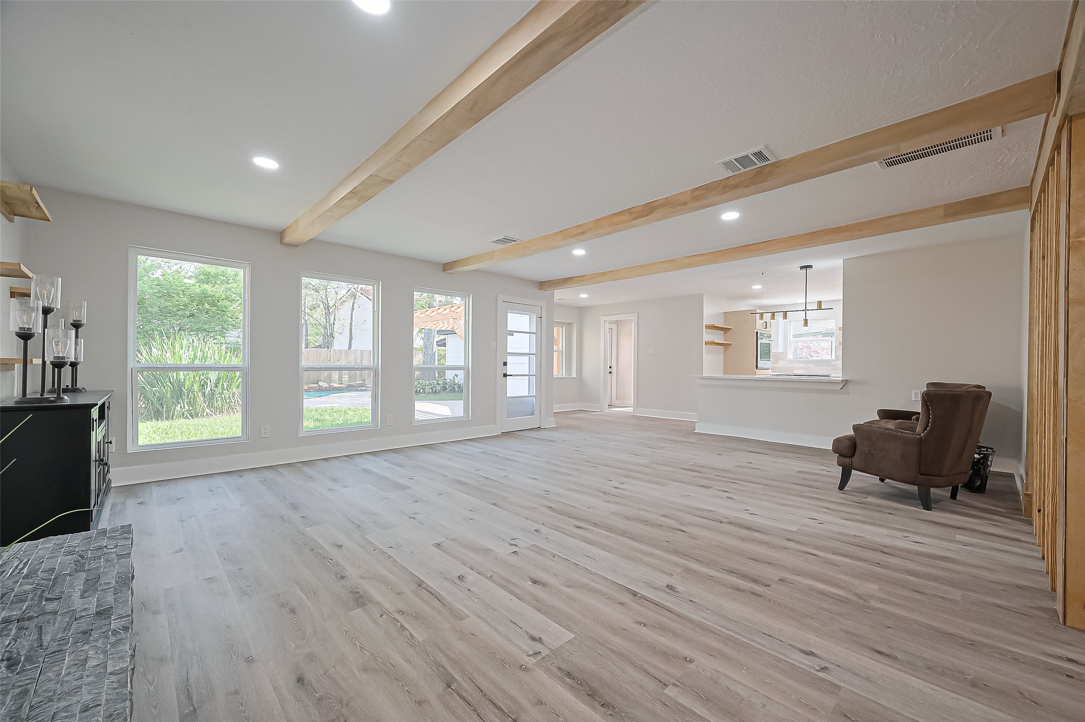 3 Roserush Court The Woodlands, TX 77380 - Photo 13 of 42