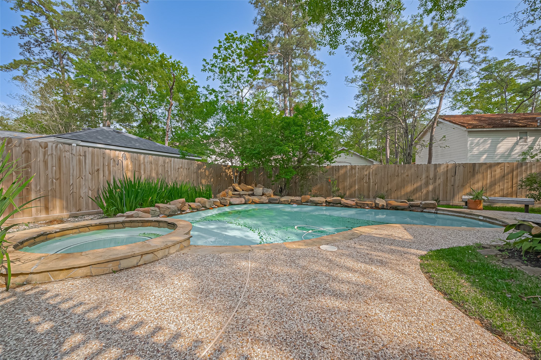 3 Roserush Court The Woodlands, TX 77380 - Photo 35 of 42