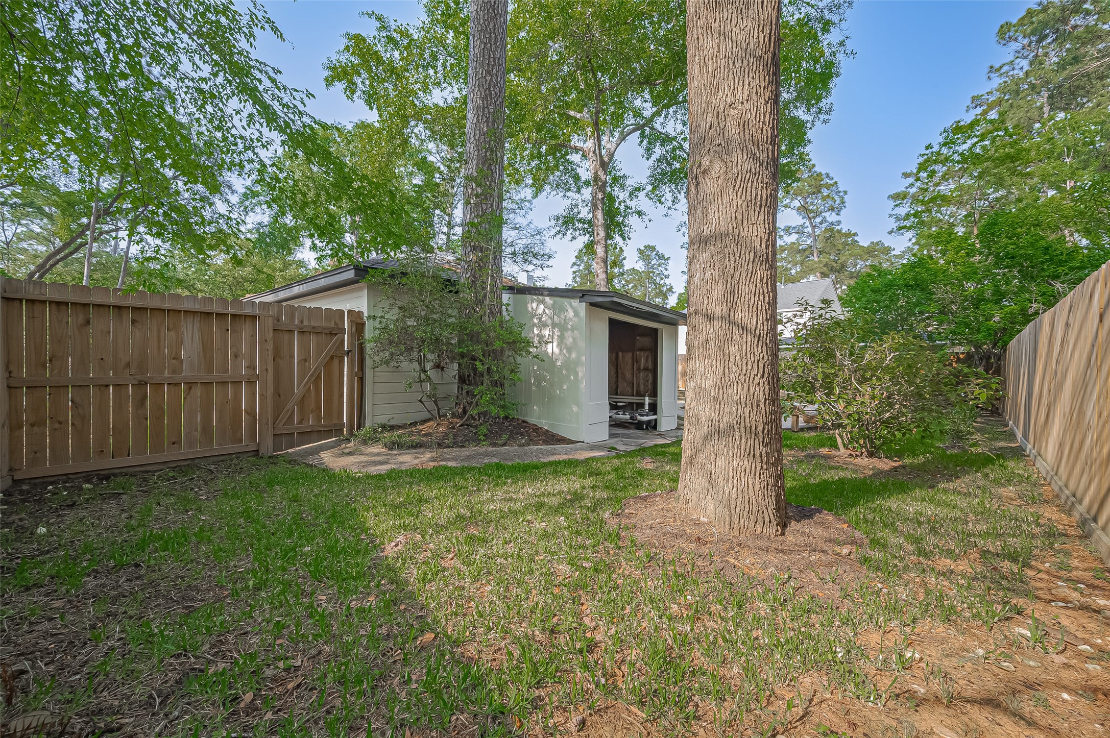 3 Roserush Court The Woodlands, TX 77380 - Photo 37 of 42