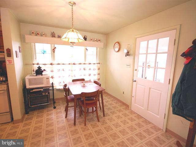 2205 Parker Avenue Silver Spring, MD 20902 - Photo 7 of 29 Kitchen