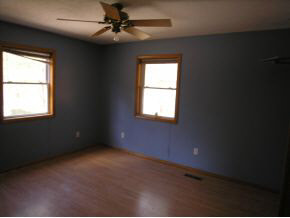 274 A East Dobson Road Bloomfield, IN 47424 - Photo 6 of 7 Gallery Image 6