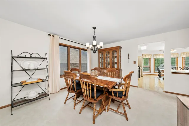 $539,900 | 10221 South Eleanor Avenue, Palos Hills, IL 60465