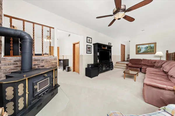 $499,900 | 10221 South Eleanor Avenue, Palos Hills, IL 60465