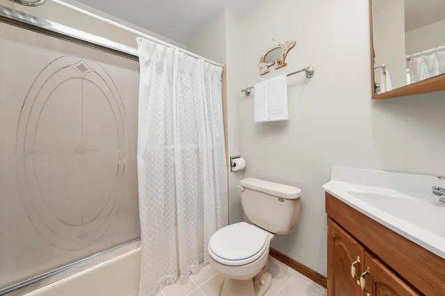 $539,900 | 10221 South Eleanor Avenue, Palos Hills, IL 60465