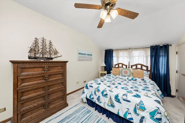 $539,900 | 10221 South Eleanor Avenue, Palos Hills, IL 60465