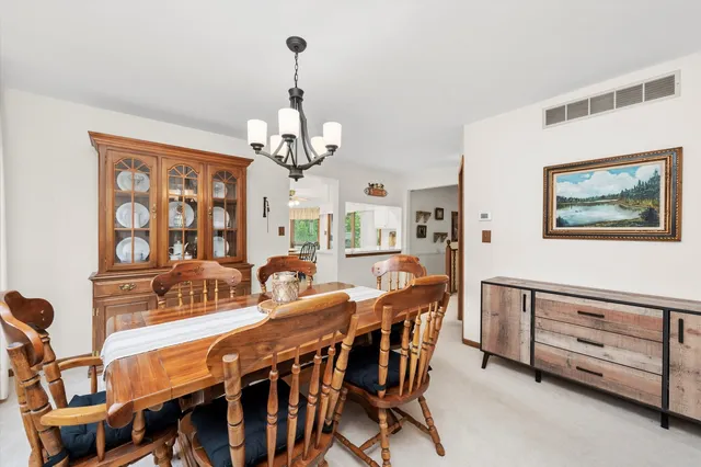 $539,900 | 10221 South Eleanor Avenue, Palos Hills, IL 60465